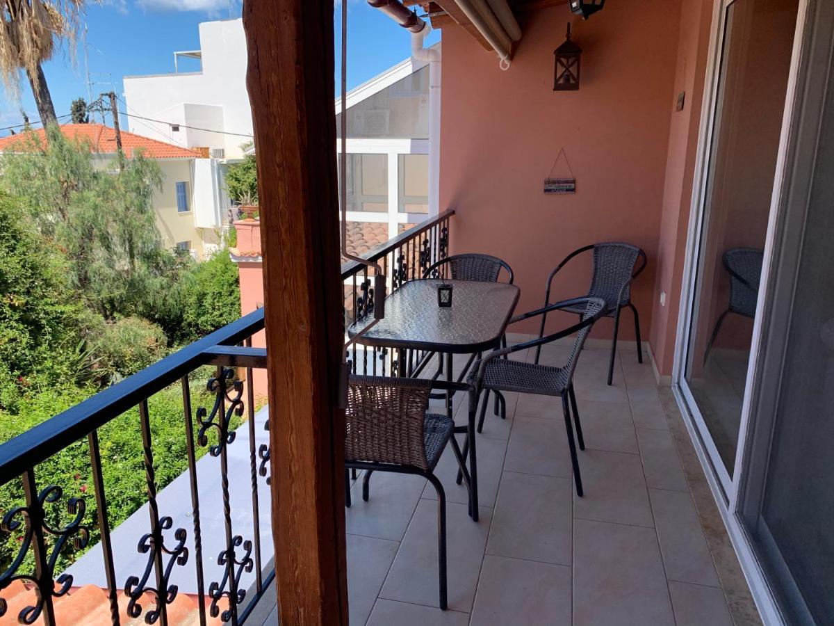 Relax In Aegina Town Apartments Exterior foto